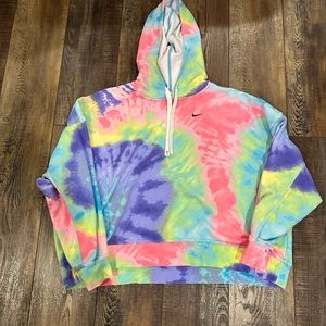 TIE DYE nike hoodie! Worn once ! Worn like a oversized hoodie so cute!